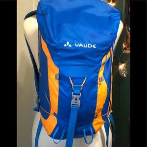 VAUDE Blue and Orange Women's Hiking Backpack